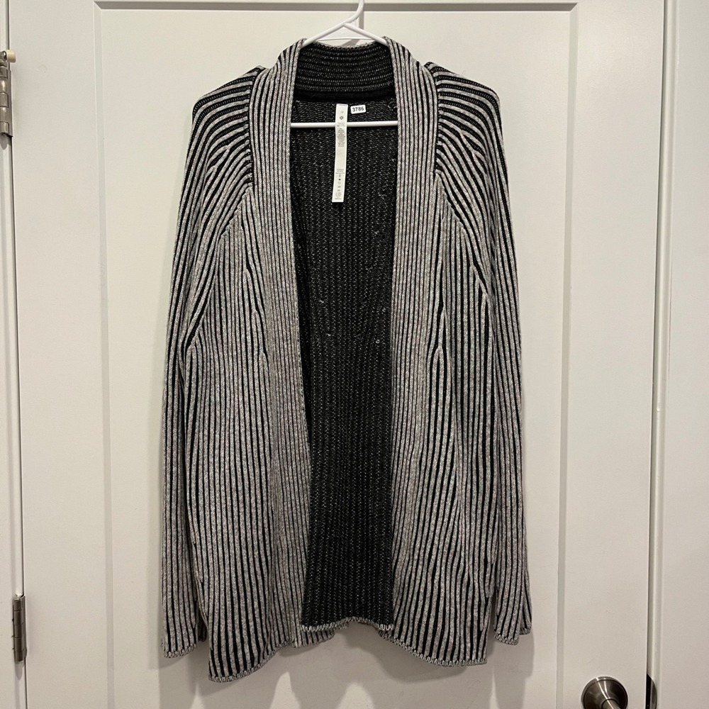 Lululemon Merino Wool Cashmere Ribbed Striped Cardigan Sweater Black Grey 10